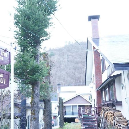 Guest House Wind Inn Hakuba Buitenkant foto